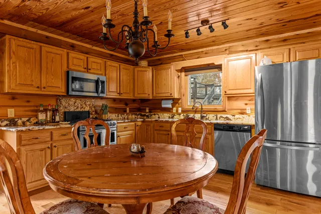 $400,000 | 92 Mount Laurel Road, Pikeville, TN 37367