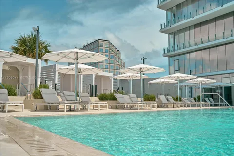 $6,330,000 | 300 Biscayne Blvd Way, Unit 3104, Miami, FL 33131