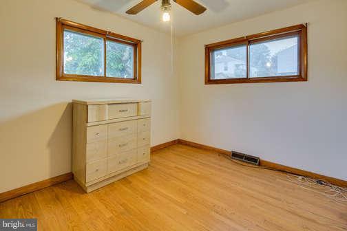 516 Old North Point Road Baltimore, MD 21222 - Photo 15 of 30 Bedroom