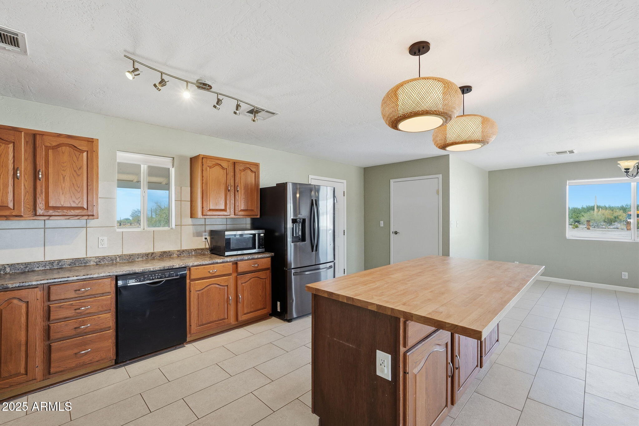 4245 North Razorback Drive Florence, AZ 85132 - Photo 12 of 37 14-web-or-mls-020_ListerPros