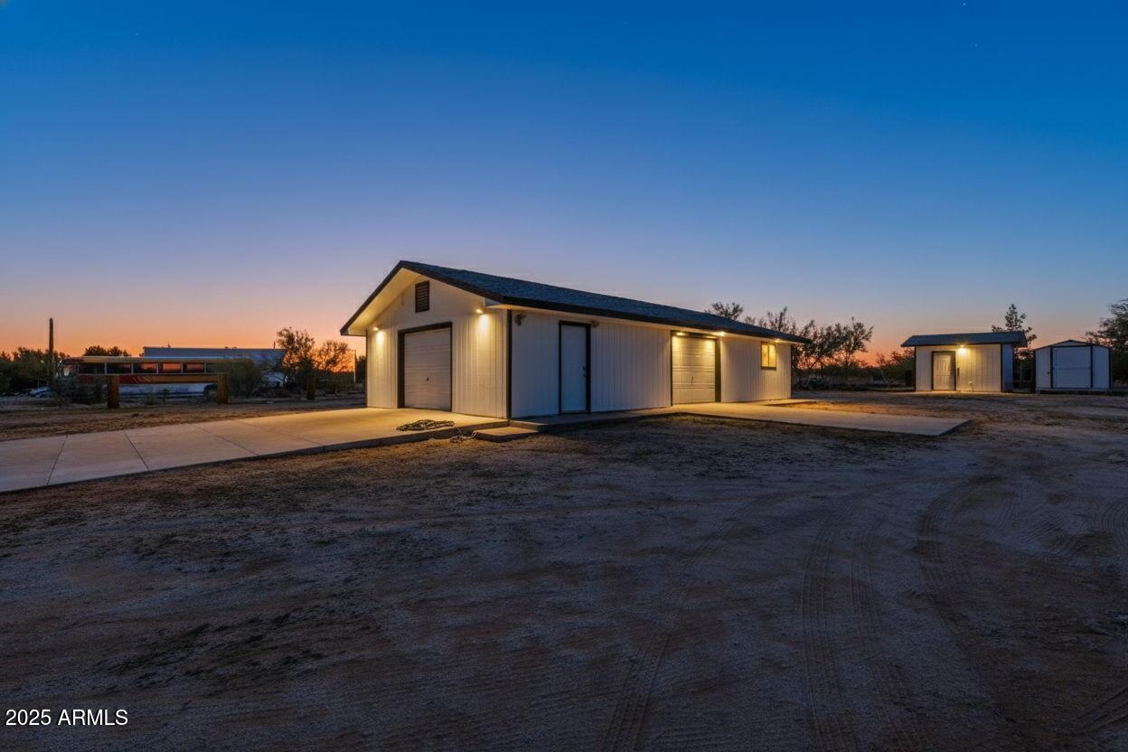 4245 North Razorback Drive Florence, AZ 85132 - Photo 35 of 37 40-web-or-mls-Virtual Twilight 2