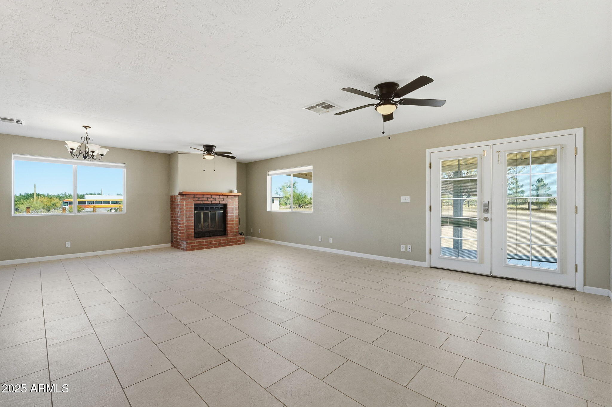 4245 North Razorback Drive Florence, AZ 85132 - Photo 6 of 37 7-web-or-mls-013_ListerPros