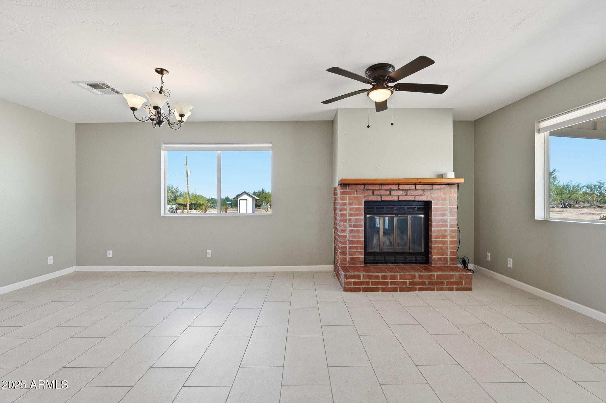 4245 North Razorback Drive Florence, AZ 85132 - Photo 7 of 37 8-web-or-mls-014_ListerPros