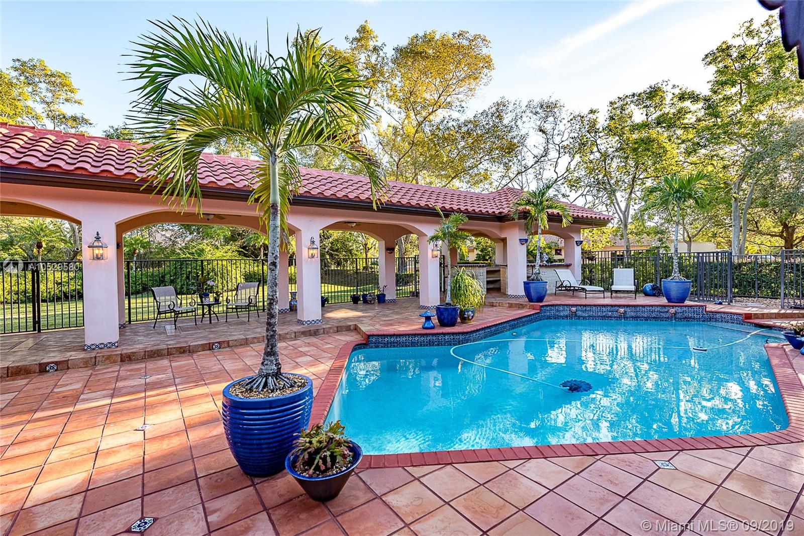 2925 Luckie Road Weston, FL 33331 - Photo 3 of 15
