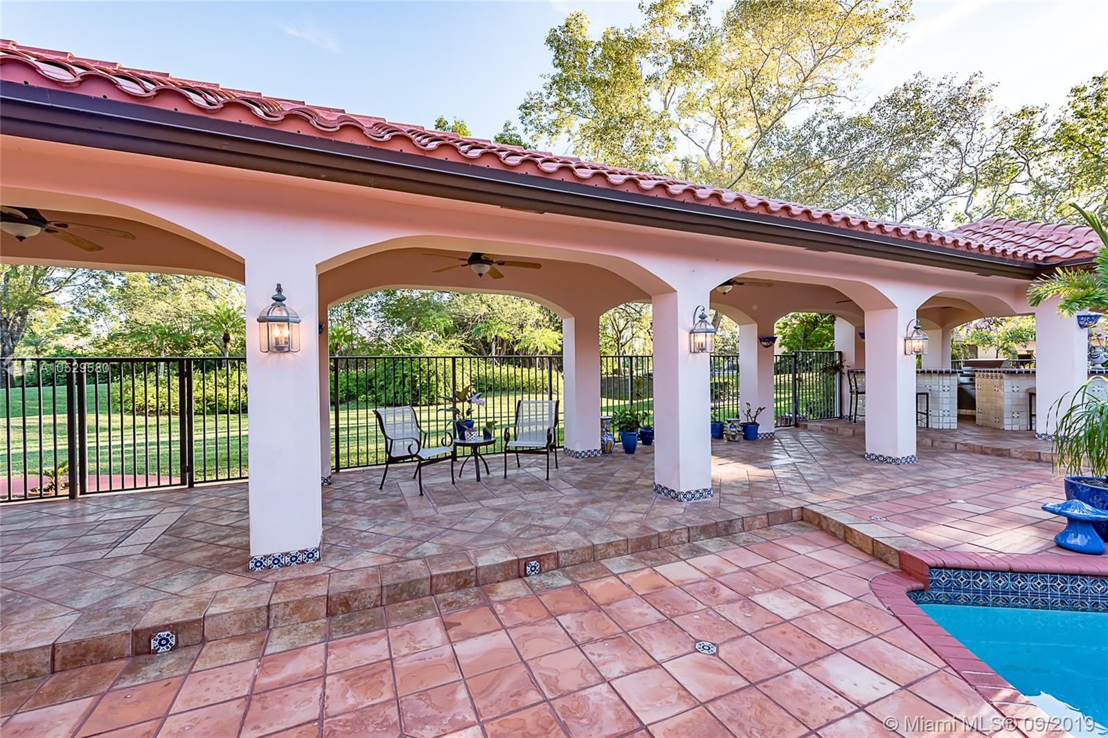 2925 Luckie Road Weston, FL 33331 - Photo 4 of 15