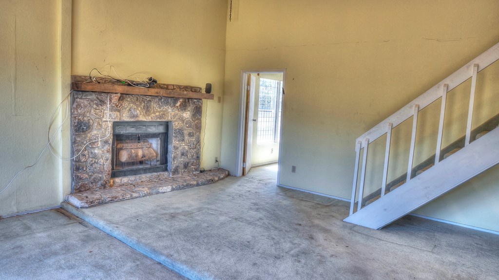 227 Mitchell Ranch Road Camp Wood, TX 78833 - Photo 4 of 72