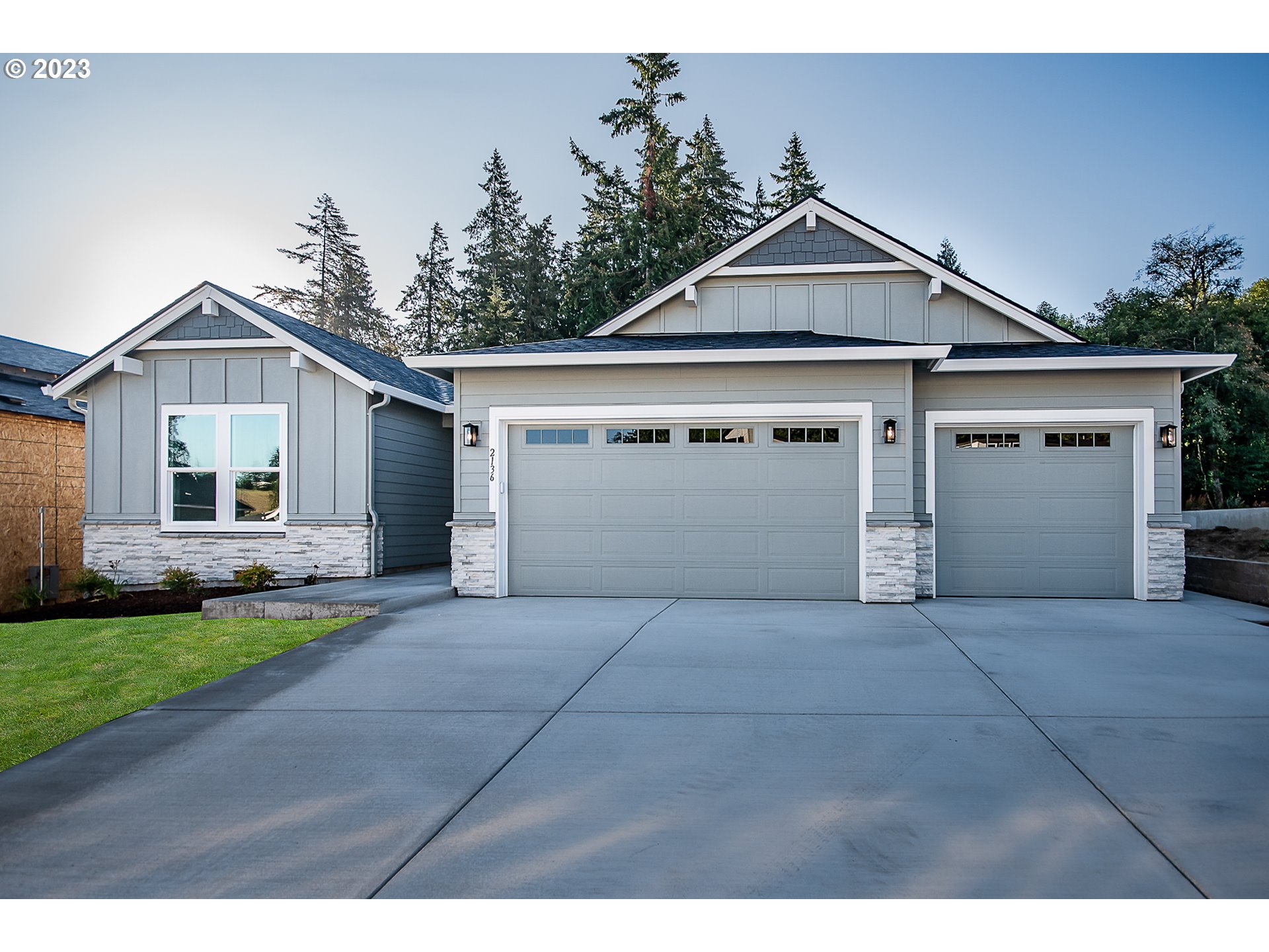 2301 South Royal Court Ridgefield, WA 98642 - Photo 2 of 42 Gallery Image 2
