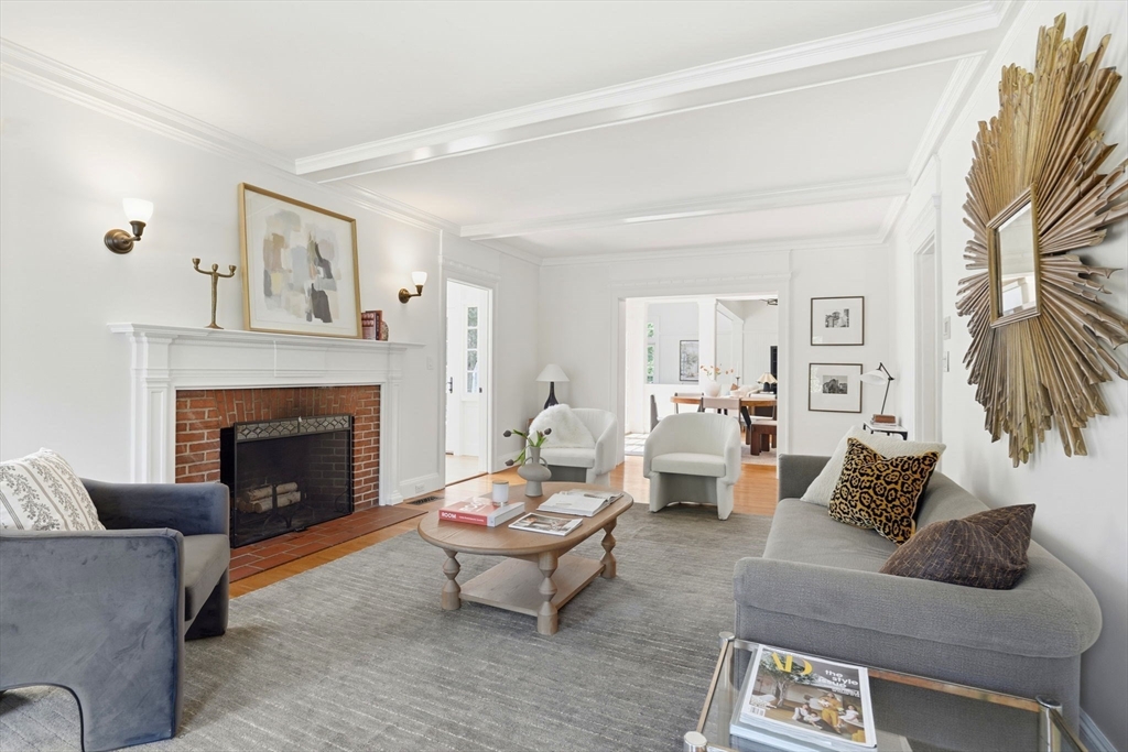 27 Slocum Road Lexington, MA 02421 - Photo 4 of 39