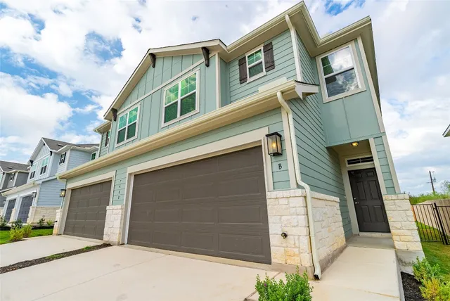 $1,850 | 7400 Sparkling Light Drive, Unit A, Del Valle, TX 78617