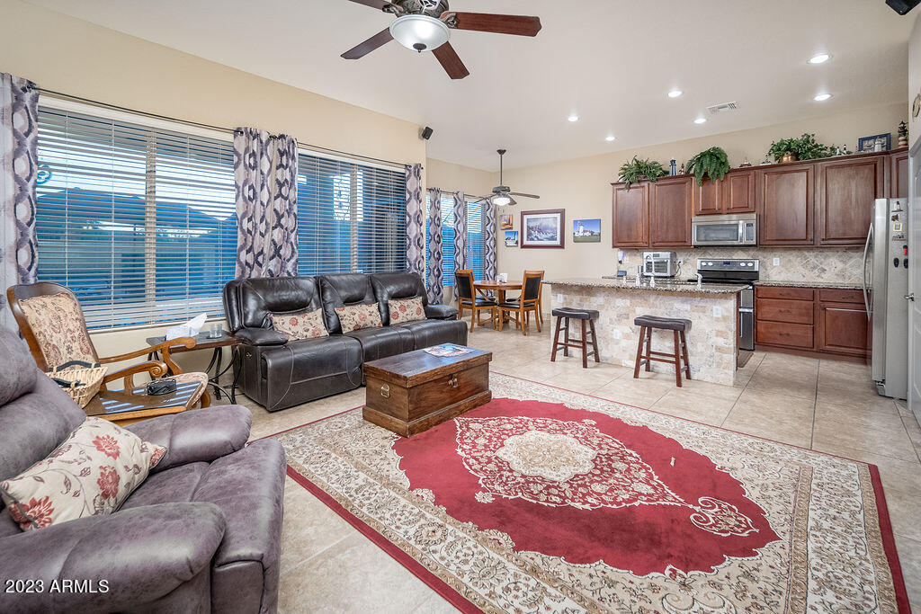 3401 West Montello Road Phoenix, AZ 85086 - Photo 5 of 35 05_Family-Room_01