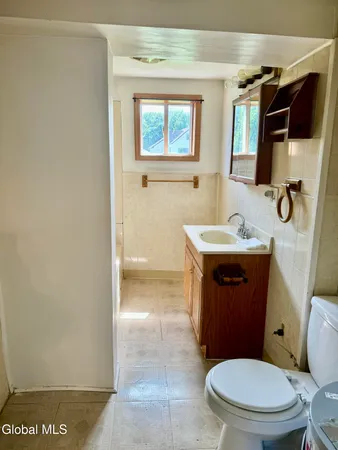 $850 | 20 Kowal Lane, Westerlo, NY 12193