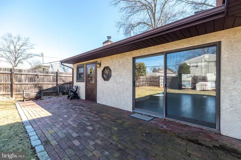 $495,000 | 43 Thimbleberry Lane, Levittown, PA 19054
