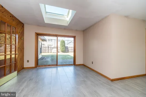 $495,000 | 43 Thimbleberry Lane, Levittown, PA 19054