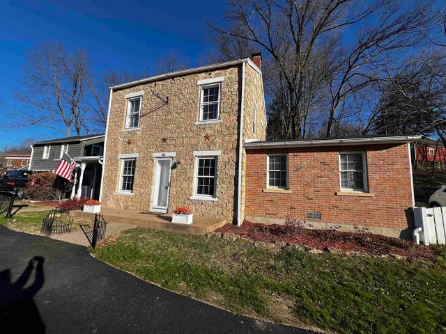 $399,000 | 809 Spring (highway 20) Street, Galena, IL 61036