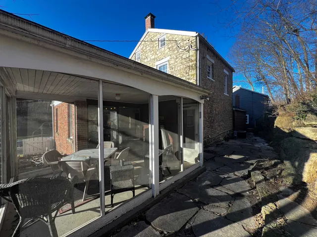 $399,000 | 809 Spring (highway 20) Street, Galena, IL 61036