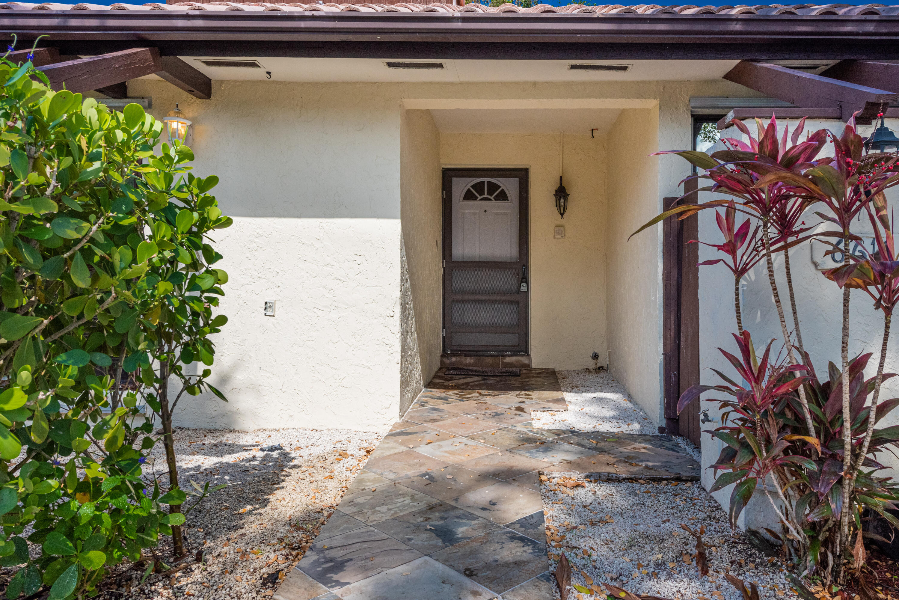 6616 Tiburon Cir (4 of 35)