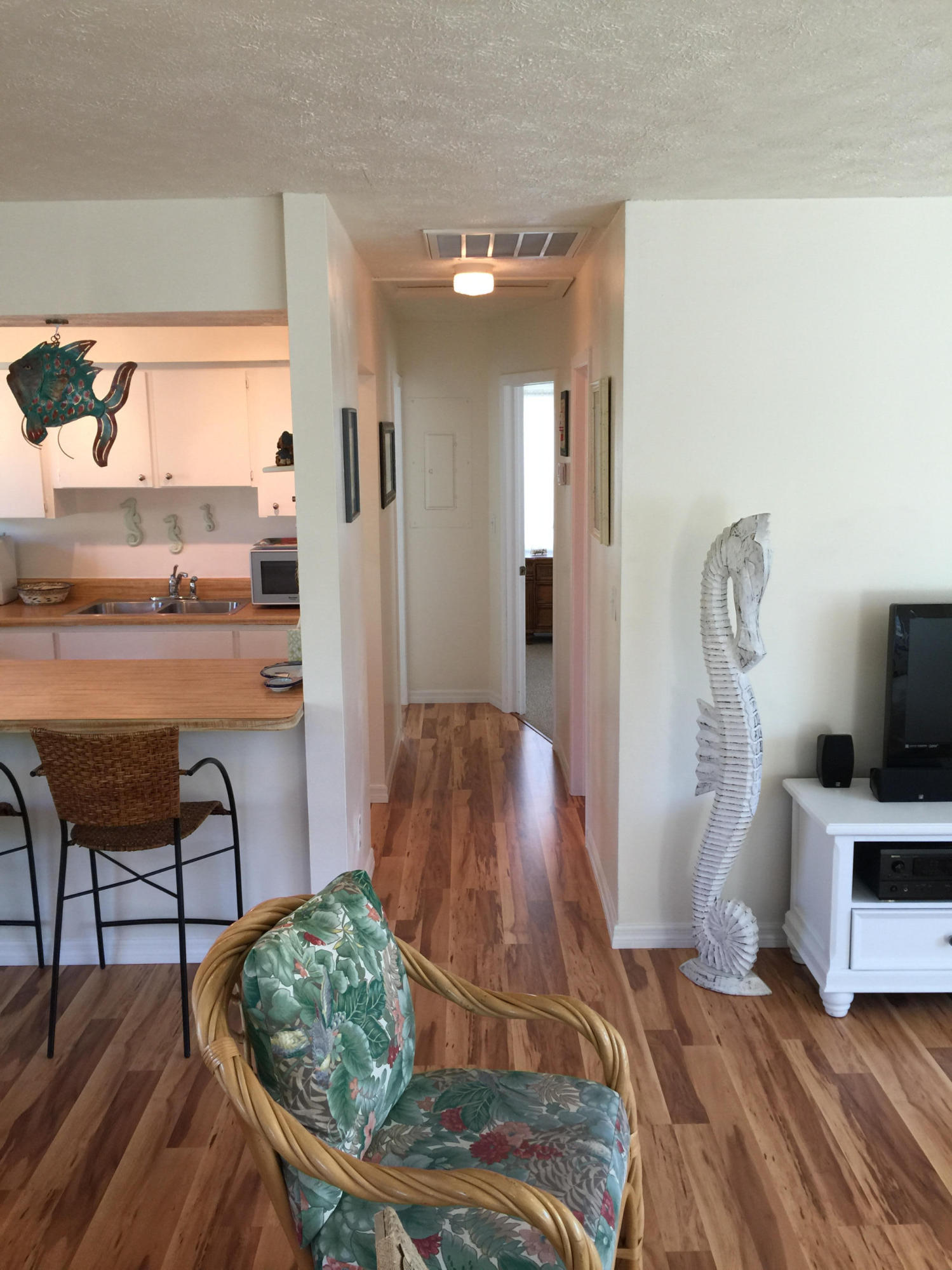 3968 Eugene Road Big Pine Key, FL 33043 - Photo 11 of 33 Hallway