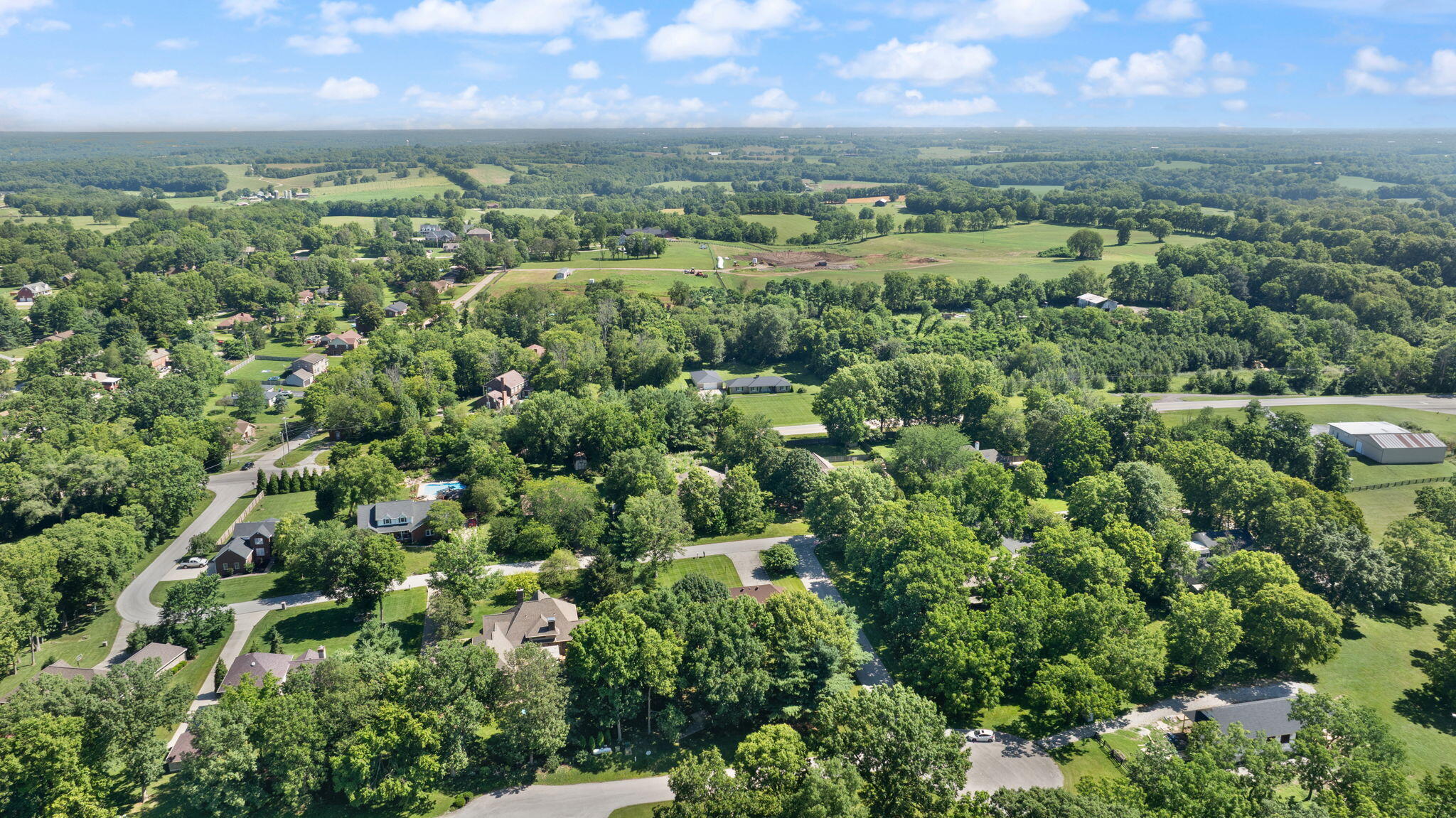 929 Walnut Road Frankfort, KY 40601 - Photo 95 of 97 96-web-or-mls-DJI_20250702105339_0159_D