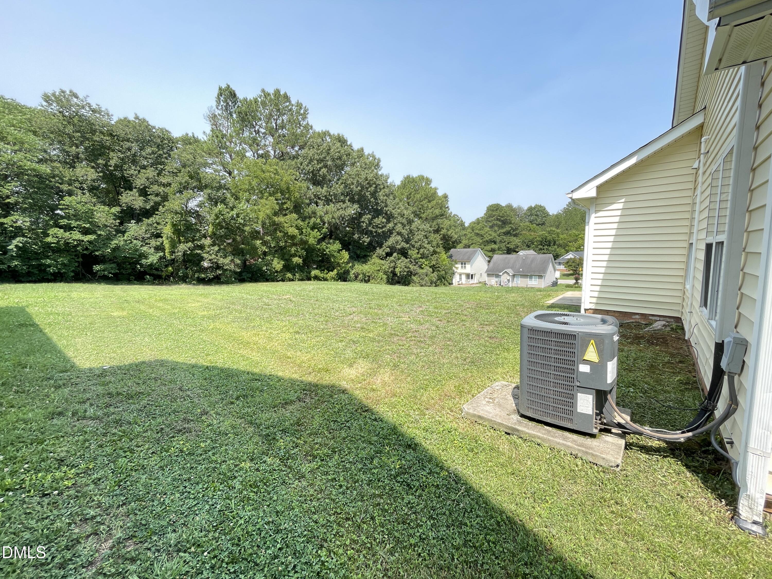 816 Elkhart Drive Raleigh, NC 27610 - Photo 5 of 18 5) 74914-6a639982b9326