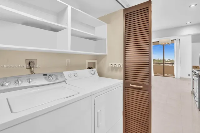 $6,499 | 19355 Turnberry Way, Unit 3J, Aventura, FL 33180