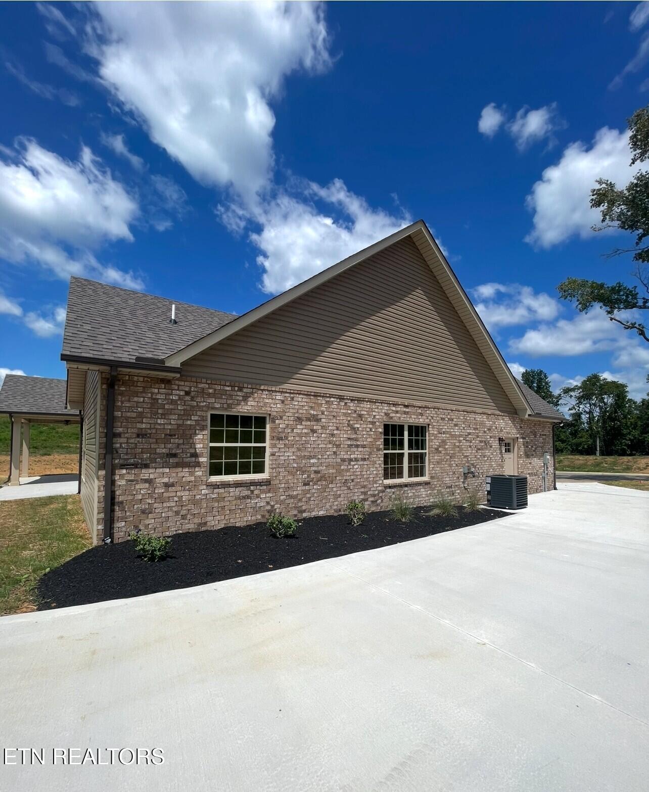 317 Red Rock Road Andersonville, TN 37705 - Photo 4 of 38 thumbnail_IMG_3334