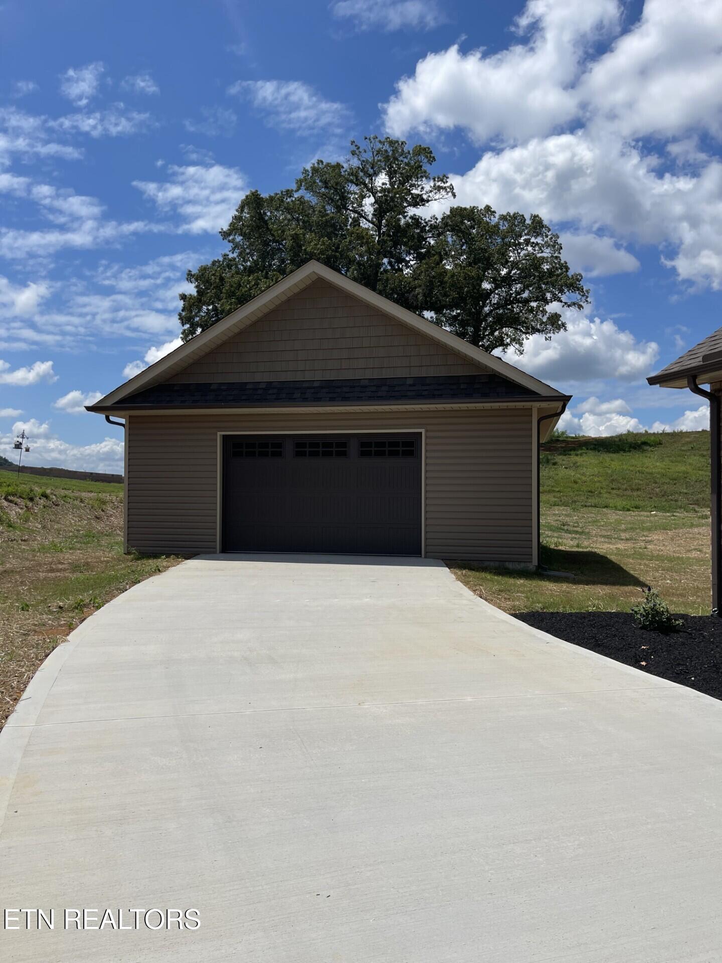 317 Red Rock Road Andersonville, TN 37705 - Photo 8 of 38 thumbnail_IMG_3325
