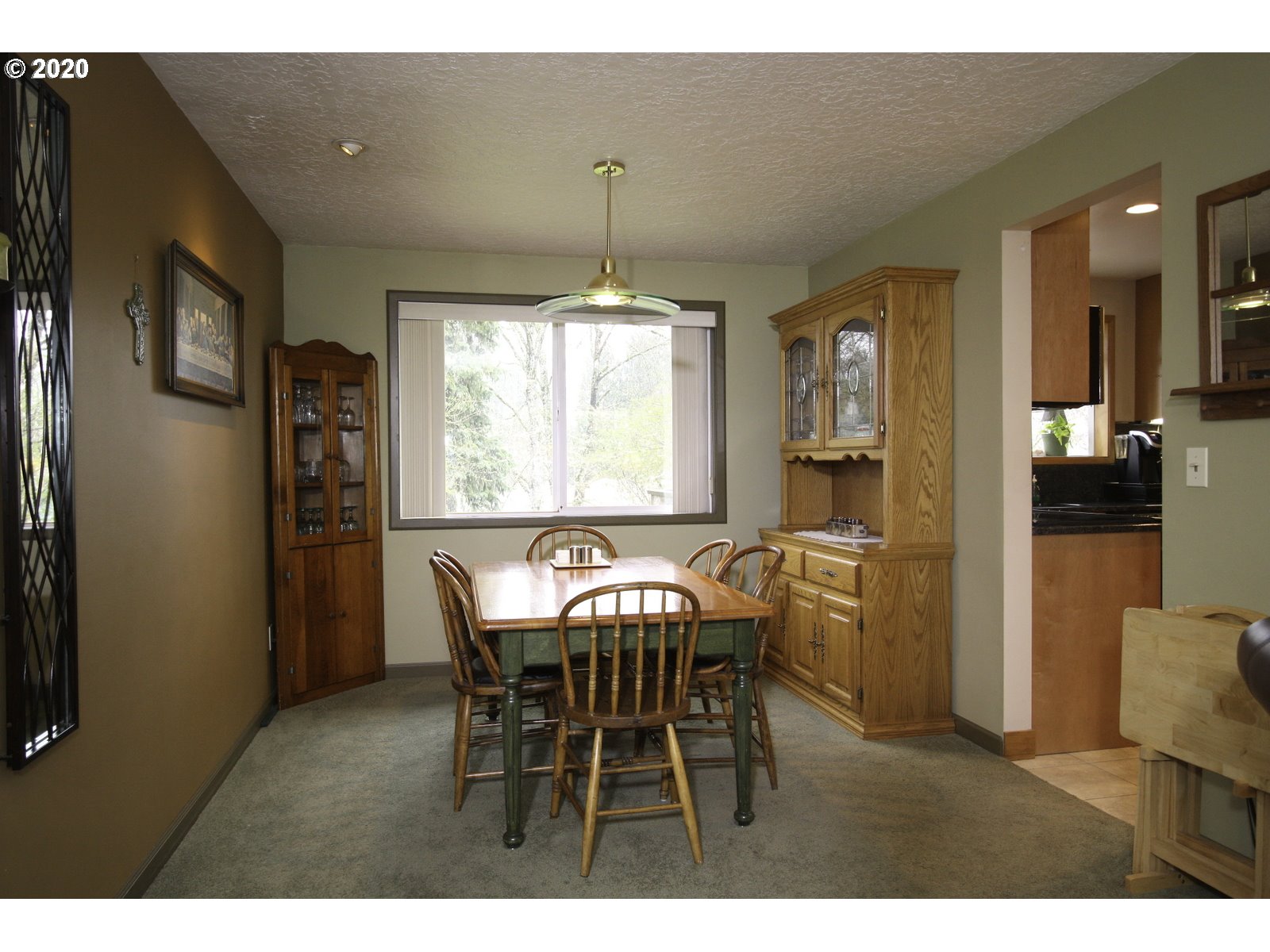 215 Southeast La Mesa Court Gresham, OR 97080 - Photo 8 of 24