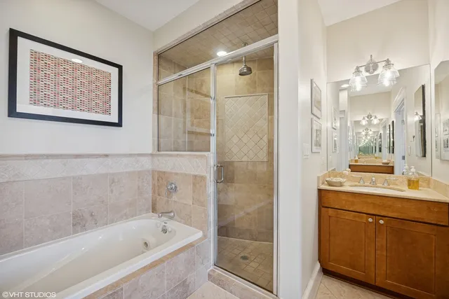 $725,000 | 2720 North Lehmann Court, Unit 4, Chicago, IL 60614