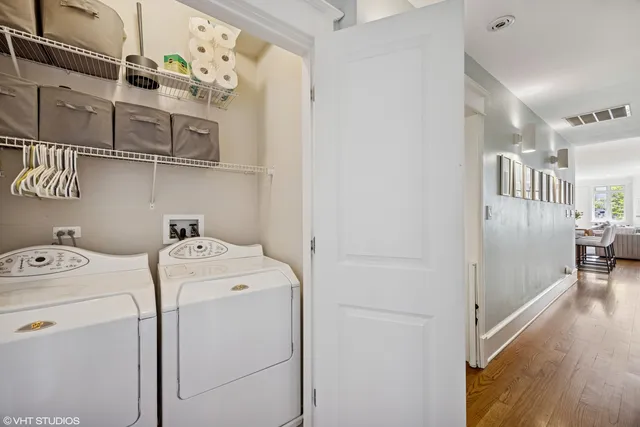 $725,000 | 2720 North Lehmann Court, Unit 4, Chicago, IL 60614