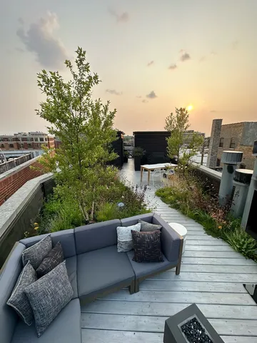 $725,000 | 2720 North Lehmann Court, Unit 4, Chicago, IL 60614