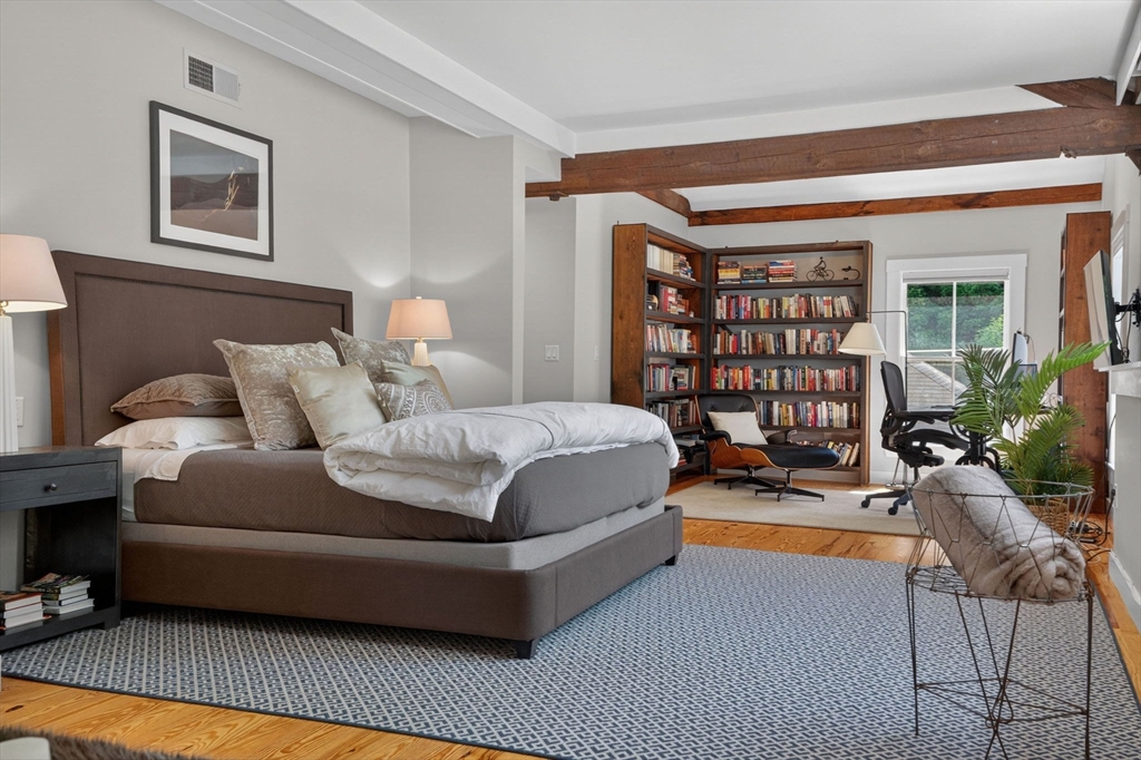 47 Longfellow Road Wellesley, MA 02481 - Photo 22 of 42