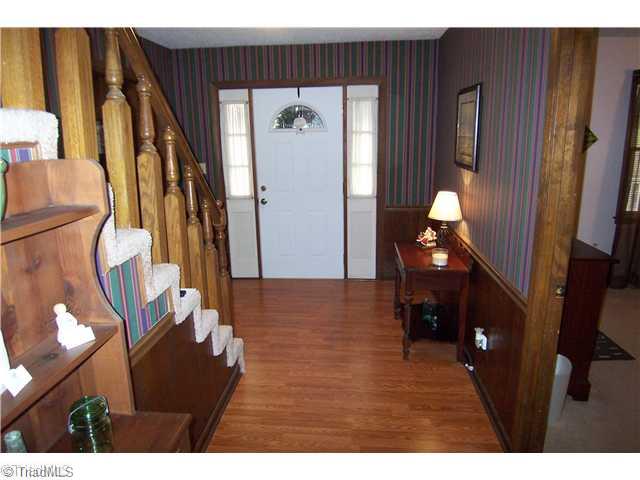 118 Teague Road Winston-Salem, NC 27107 - Photo 2 of 16 Entry.
