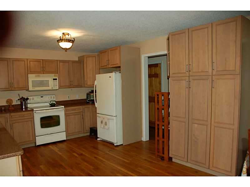 274 Collins Road Hopkinton, RI 02804 - Photo 3 of 20 Kitchen.