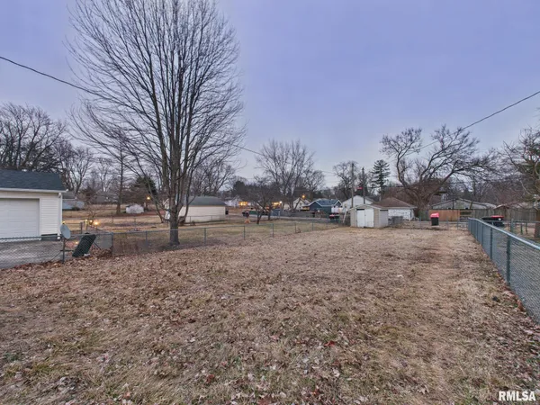 $100,000 | 551 3rd Street, Lincoln, IL 62656