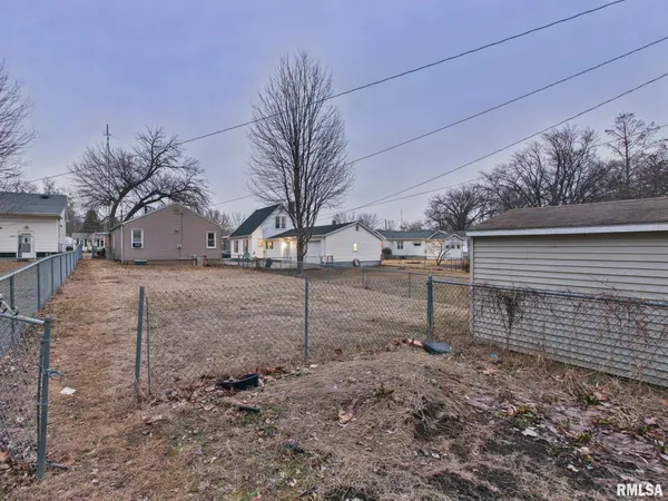 $100,000 | 551 3rd Street, Lincoln, IL 62656