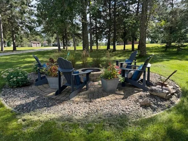 $599,000 | 12480 212th Avenue Northeast, New London, MN 56273