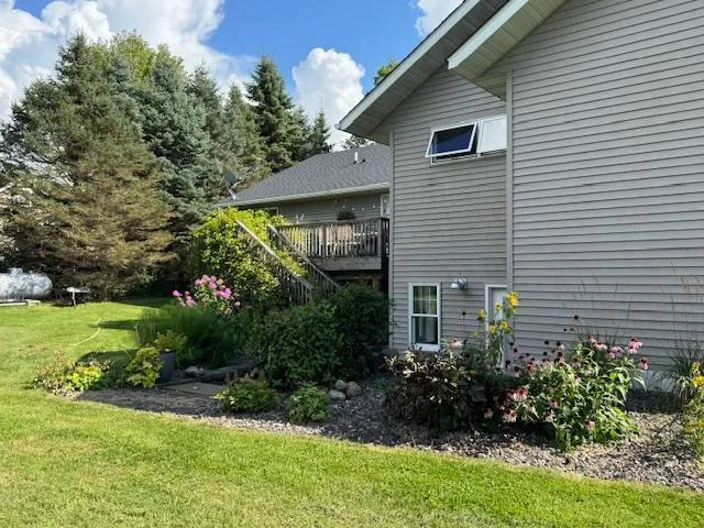 $599,000 | 12480 212th Avenue Northeast, New London, MN 56273