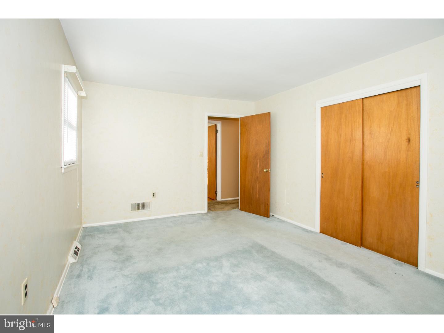 33 Maitland Road Hamilton, NJ 08620 - Photo 12 of 24 Gallery Image 12