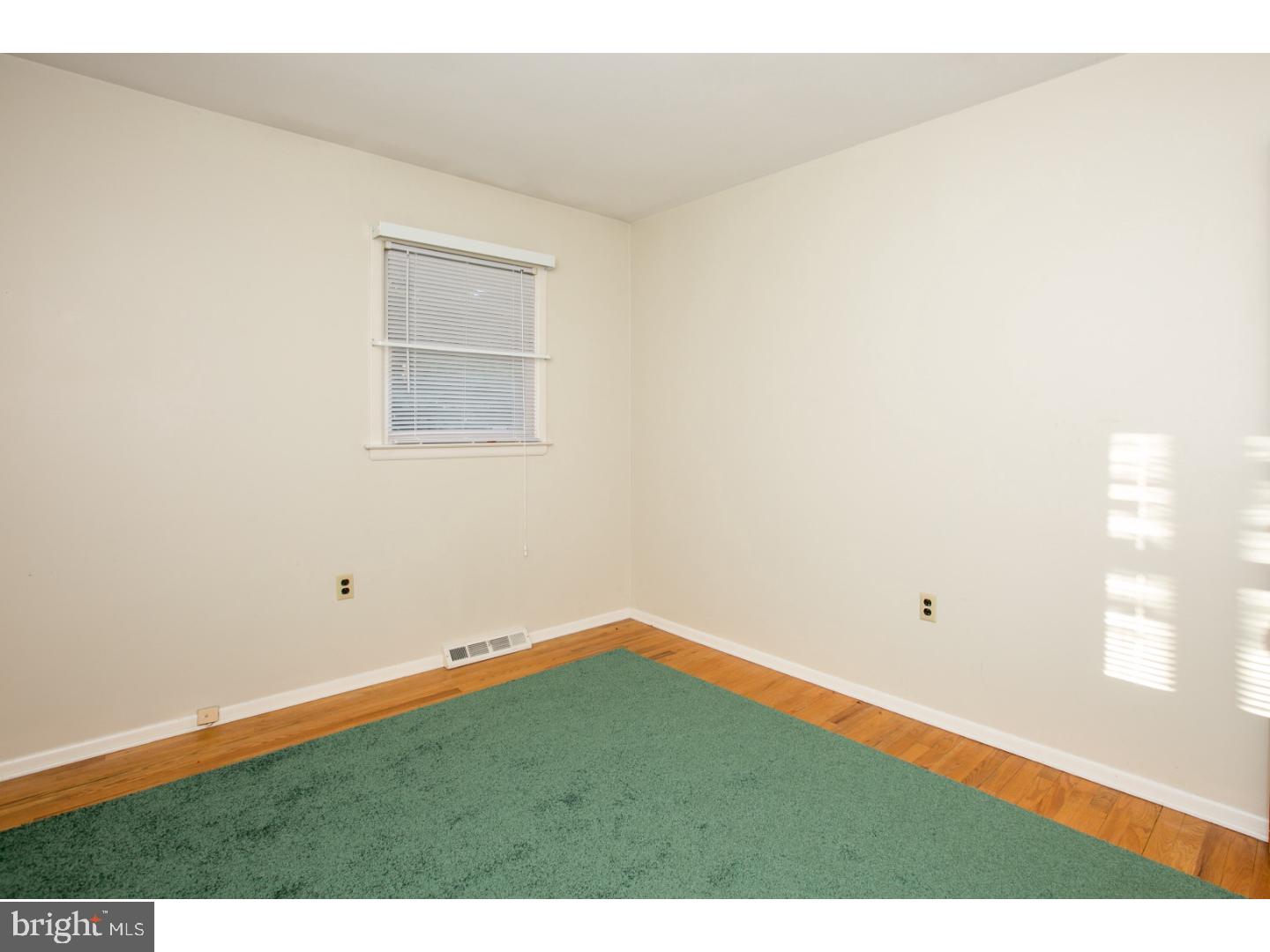 33 Maitland Road Hamilton, NJ 08620 - Photo 15 of 24 Gallery Image 15