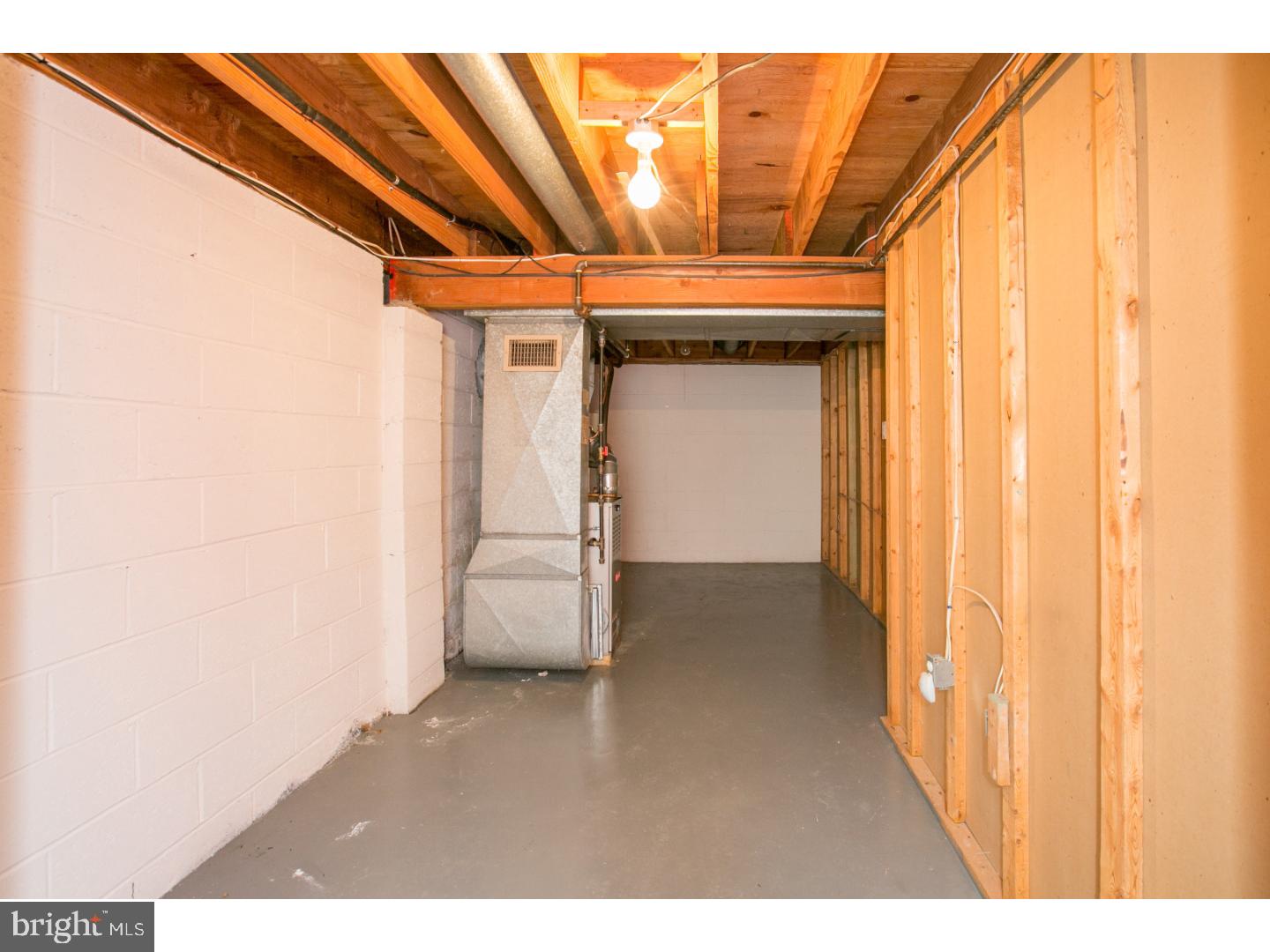 33 Maitland Road Hamilton, NJ 08620 - Photo 21 of 24 Gallery Image 21