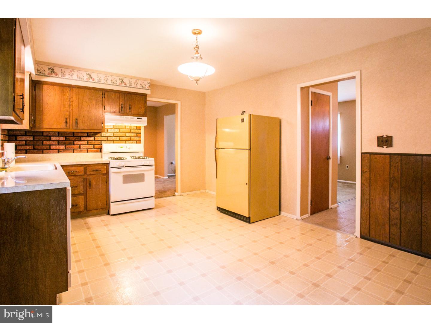 33 Maitland Road Hamilton, NJ 08620 - Photo 7 of 24 Gallery Image 7
