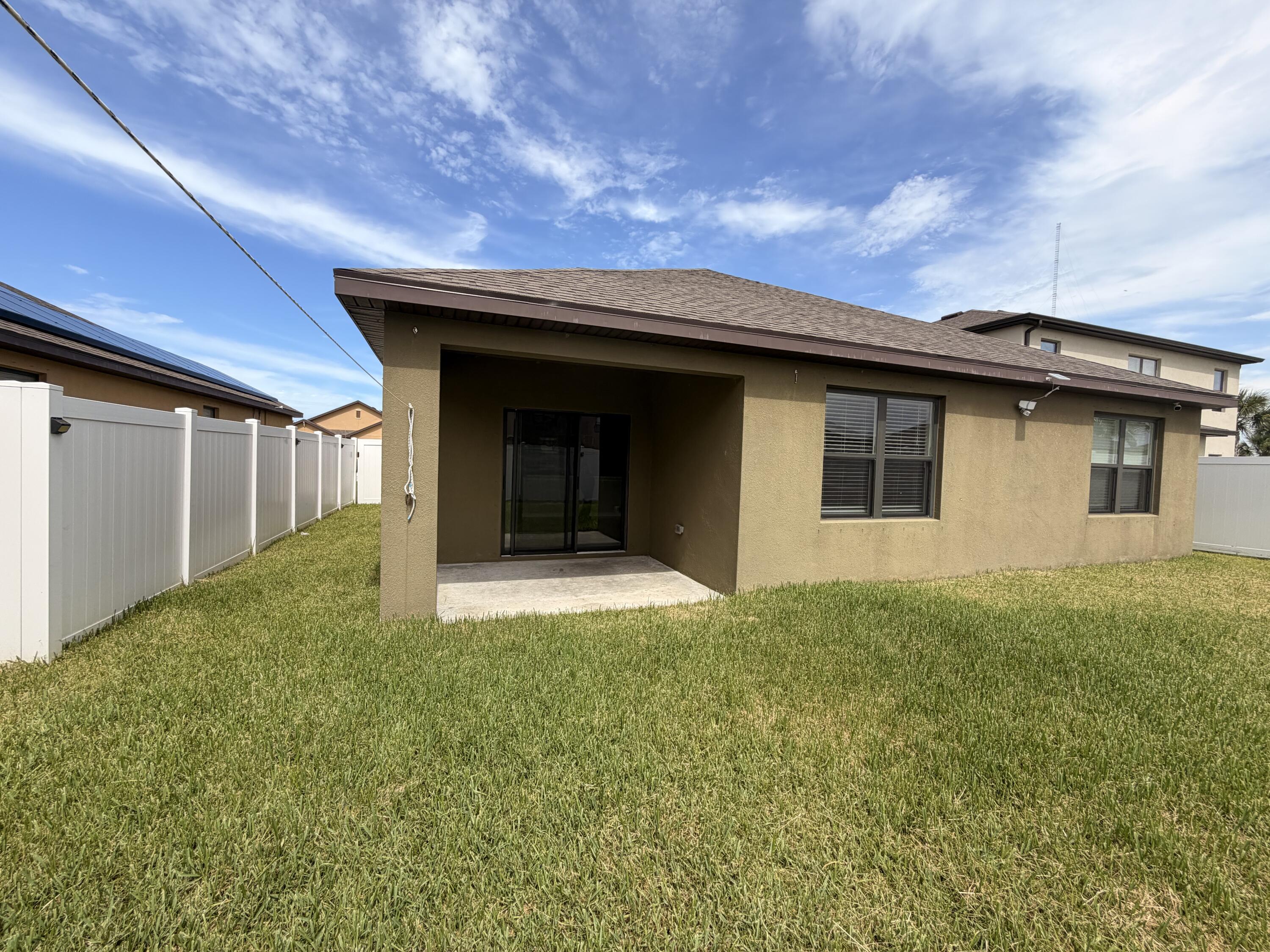 5306 Entertainment Way Fort Pierce, FL 34947 - Photo 19 of 19 IMG_0714