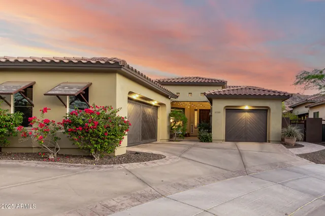 a view of a entryway door of the house