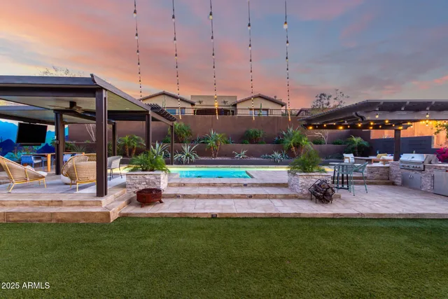 $925,000 | 2335 East Allen Street, Phoenix, AZ 85042