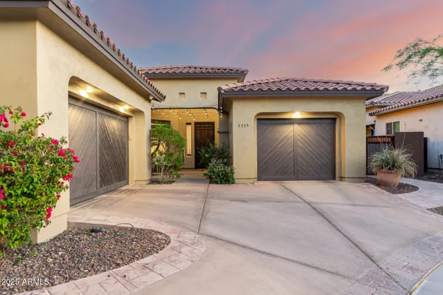 a house view with a outdoor space