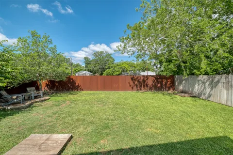 $250,000 | 505 San Saba Street, Lockhart, TX 78644