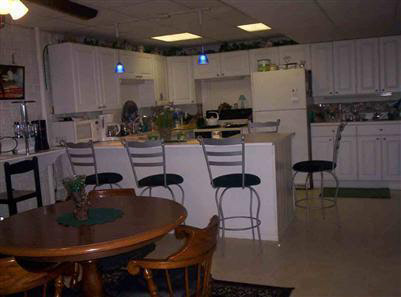 2487 West Thompson Road Fenton, MI 48430 - Photo 9 of 12 20240698-8.JPG