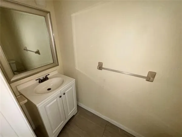 $1,350 | 2300 Southwest 43rd Street, Unit O4, Gainesville, FL 32607