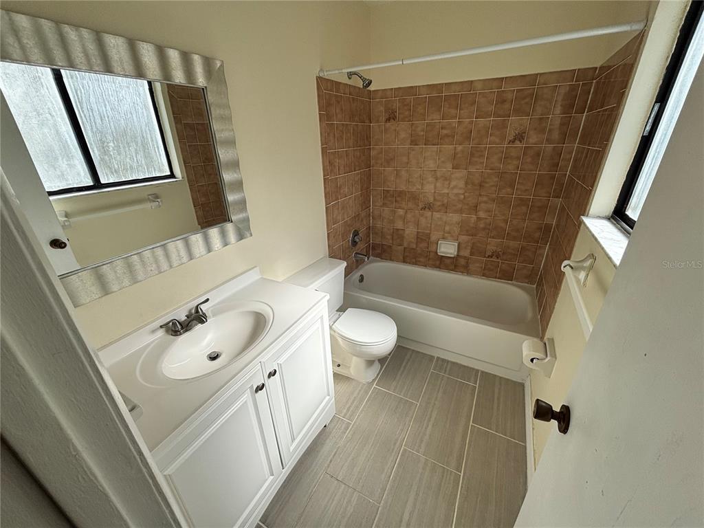 2300 Southwest 43rd Street, Unit O4 Gainesville, FL 32607 - Photo 10 of 12