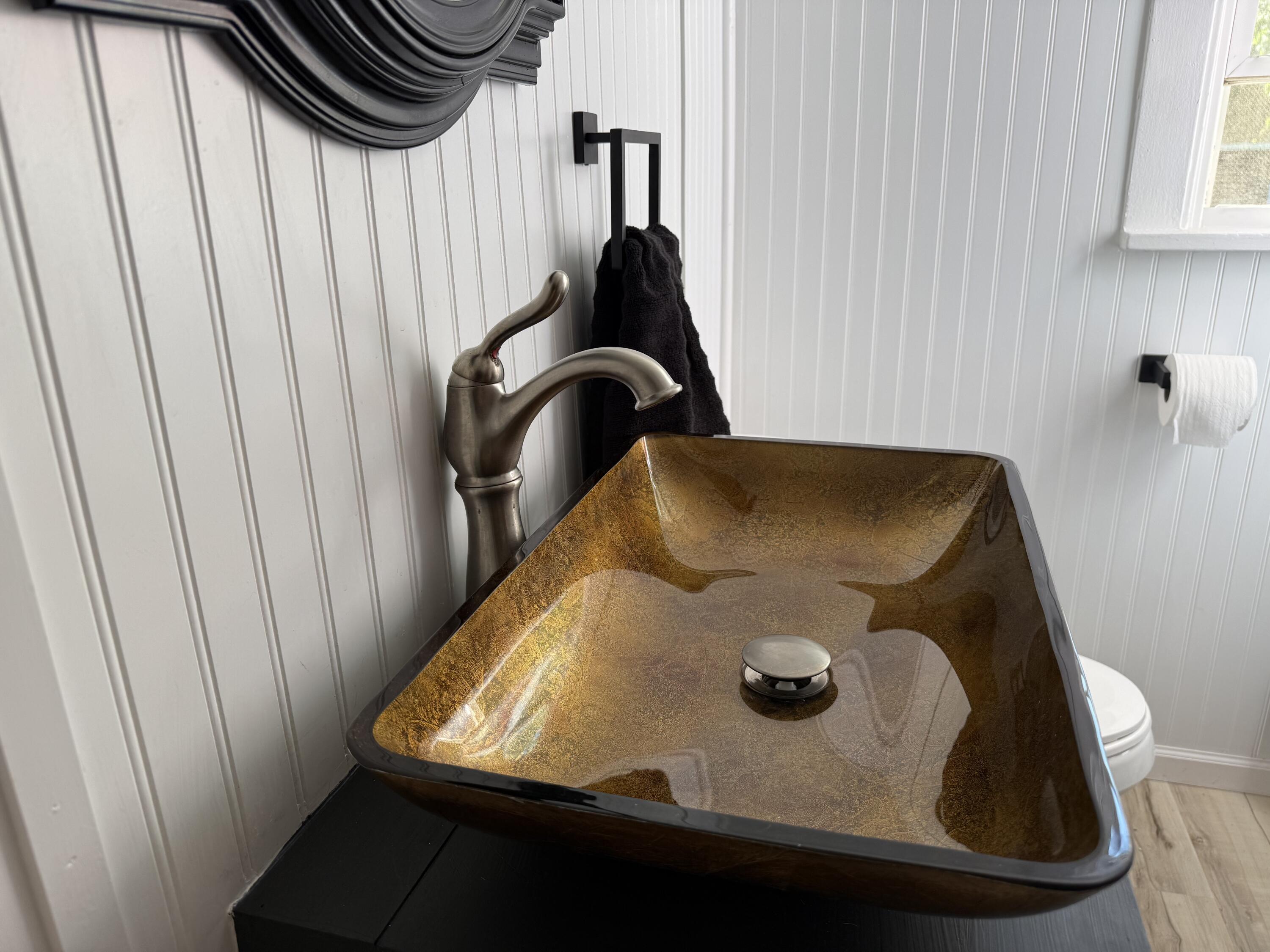 1038 Ridge Street Hammond, IN 46324 - Photo 13 of 31 a close view of sink